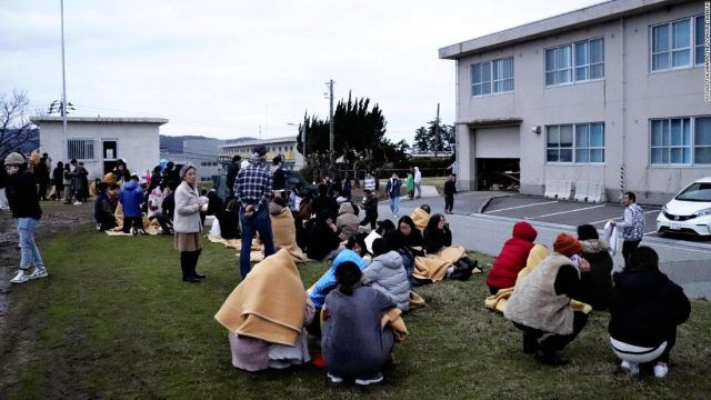 Powerful earthquake hits western Japan, triggering tsunami warnings