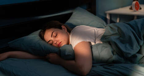 Nighttime Anti-Wrinkle Retinols - Juice Beauty Introduces SleepWrinkle Retinol Overnight Eye Cream (TrendHunter.com)