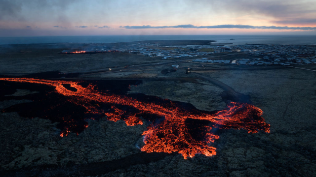 Iceland's volcanic eruption hits Grindavík