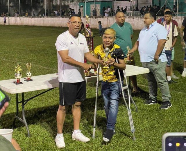 7 Miles whip Santa Elena Royals United 6-1, win Cayo 1st Division Football Championship