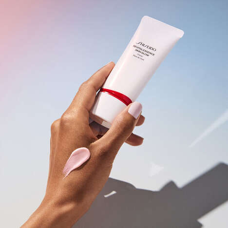 Kefir-Powered Skin Barrier-Enhancing Primers - Shiseido Launches the Revitalessence Skin Glow Primer (TrendHunter.com)