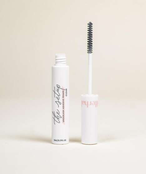 Lash Adhesive Products - FlutterHabit, the DIY Faux Lash Brand, Unveils the Setup (TrendHunter.com)