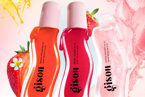 Tinted Honey-Infused Lip Oils - Gisou Launches a New Tinted Version of its Infused Lip Oils (TrendHunter.com)