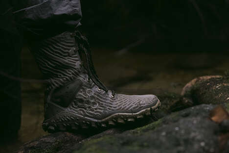 Biomimicry Hiking Boots - The Design of the Vivobarefoot Jungle ESC Gleans from Mushrooms (TrendHunter.com)