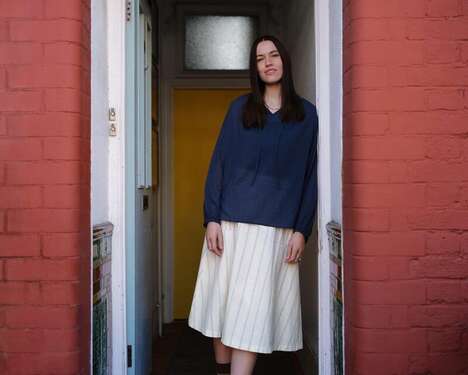 Designer-Approved Mid-Century Fashion Lines - JW Anderson and Uniqlo Embrace Mid-Century Aesthetics (TrendHunter.com)