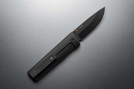Collaboration Retailer Pocket Knives - The James Brand Huckberry Edition Chapter 2 is Sleek (TrendHunter.com)