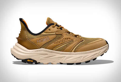 Intuitive Slip-On Hiking Sneakers - The Hoka Anacapa 2 Freedom Focuses on Comfort and Convenience (TrendHunter.com)