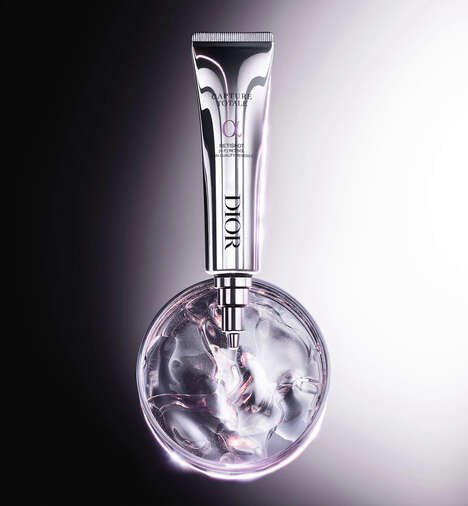 Multi-Action Night Concentrates - Capture Totale Retishot Targets Age-Related Skin Quality Issues (TrendHunter.com)