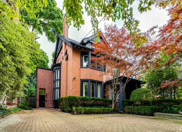 6 impressive homes in Toronto