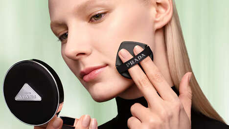 Long-Lasting Serum Foundations - The Reveal Mesh Cushion Foundation is Skin-Perfecting (TrendHunter.com)