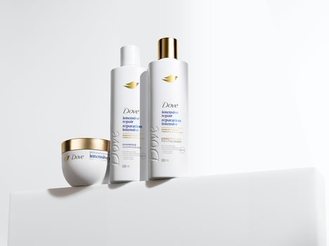 Breakthrough Hair Strengthening Lines - The Dove Intensive Repair Collection Regenerates Hair (TrendHunter.com)