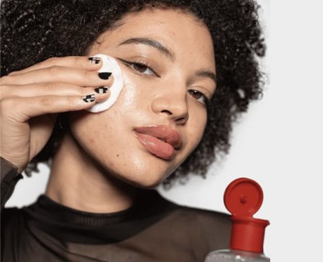 Skincare-Themed Comedy Shows - Thayers x UpDating Bring Dating Comedy to NYC This Valentine’s (TrendHunter.com)