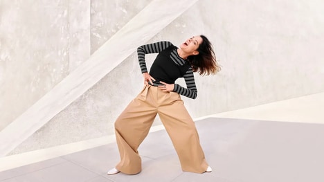 Choreographed Retailer-Backed Commercials - Gap and Parker Posey Release a Movement-Focused Campaign (TrendHunter.com)