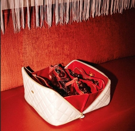 Customizable Makeup Cases - Julia Dantas Debuts 411 Cosmetics (TrendHunter.com)