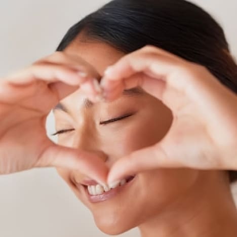 Amorous Cosmetic Ingredients - GlowCytocin Activates Oxytocin & Recreates the Glow of Being in Love (TrendHunter.com)