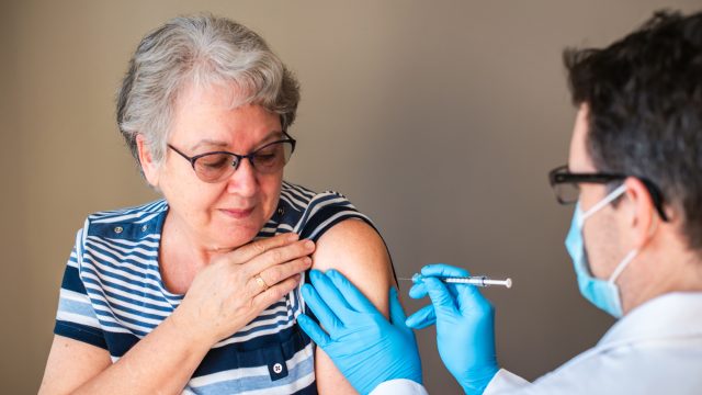 Shingles vaccine cuts dementia risk, study finds