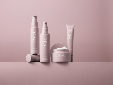 Inclusive Supercharged Skincare - DEAU's SmartACE Technology Delivers the Power of 4 Products in 1 (TrendHunter.com)