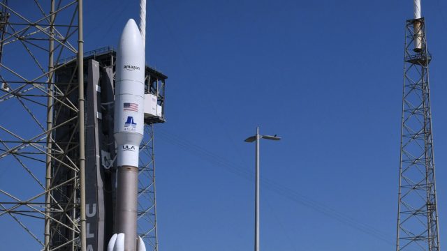 Amazon launches 1st Kuiper internet satellites