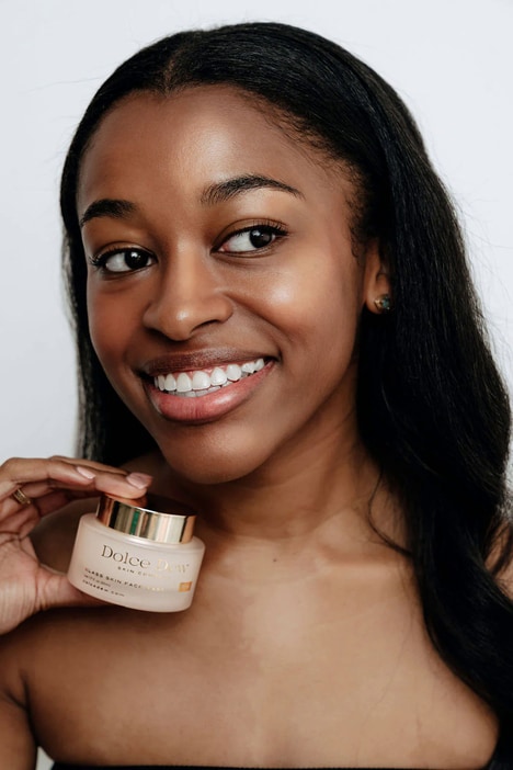 Potent Skin-Energizing Mask - The Dolce Dew Glass Skin Energizing Mask is Plant-Forward (TrendHunter.com)