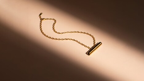 Tariff-Conscious Jewelry Campaigns - The Crave Teased Necklace Can Be Purchased Multiple Ways (TrendHunter.com)