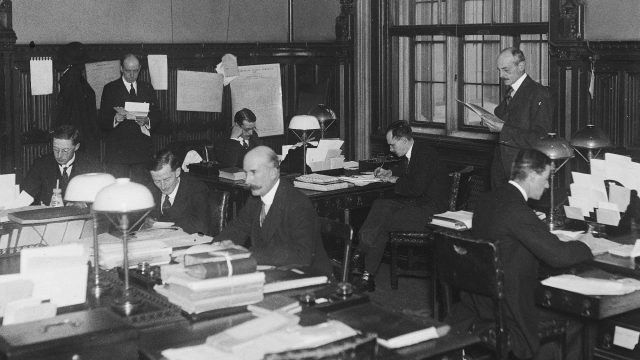 How the civil service works – and why critics say it needs reform