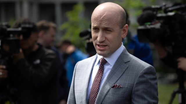 Deportations: Miller's threat to the courts