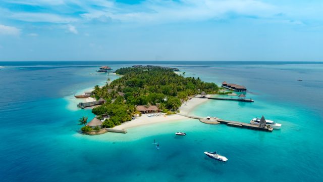 OZEN Reserve Bolifushi: Maldives glamour reaches new heights