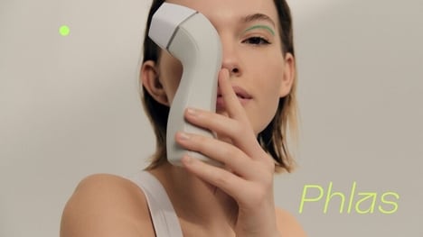 Cold Plasma Skincare Devices - PHLAS Shares the Benefits of Cold Plasma Technology at Home (TrendHunter.com)