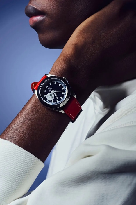 Blockchain-Connected NFC Watches - The Cographix from JMJ Mach is a Unique Luxury Timepiece (TrendHunter.com)
