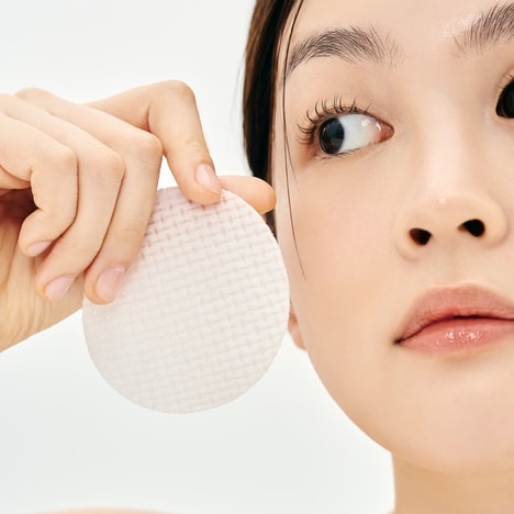 Sulfur-Infused Skincare Pads - SINSURU's Watery Sulfur Spot Pads Use Mineral-Rich Hot Spring Water (TrendHunter.com)
