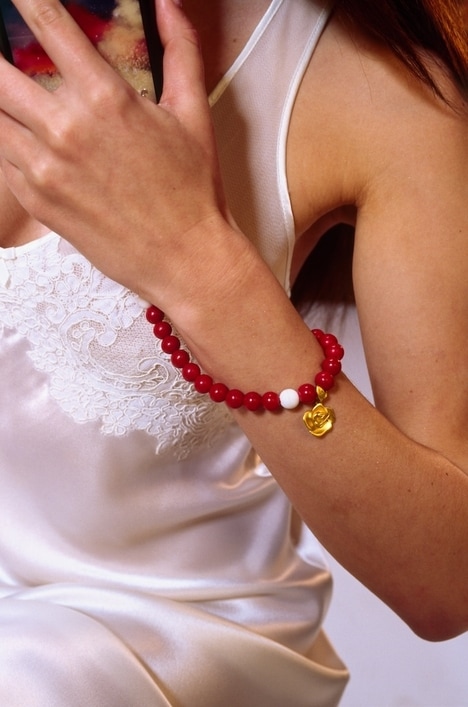 Collaborative Scentable Wristlets - The Wildflower x 'Ôrəbella Scentable Wristlet Takes Scent to Go (TrendHunter.com)