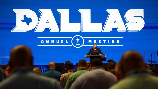 Southern Baptists endorse gay marriage ban