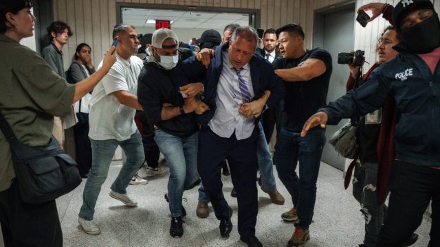 ICE arrests NYC comptroller at courthouse