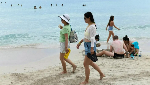 United States to impose tighter restrictions on Cuba