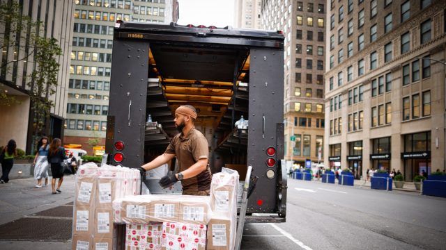 Delivery drivers face continuing heat danger with Trump's OSHA pick