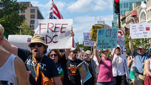 DC protests as Trump deployment ramps up