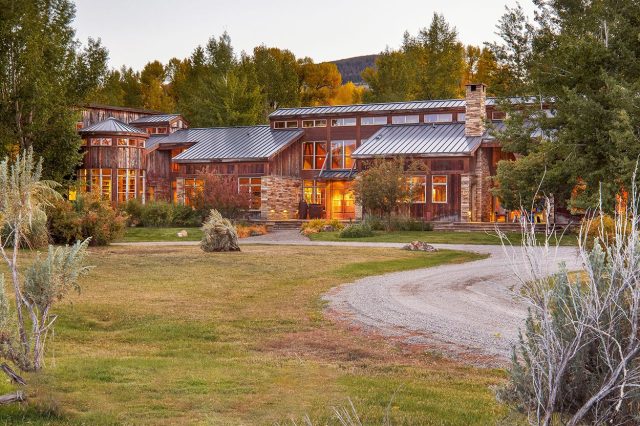 6 rustic homes on ranches