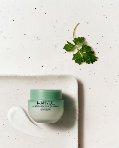 Korean Skincare Debuts - HANYUL Unveils a New Collection Designed to Embody Korean Heritage (TrendHunter.com)