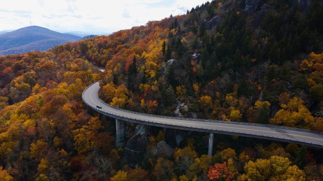 Enjoy the scenery on these 7 colorful fall road trips