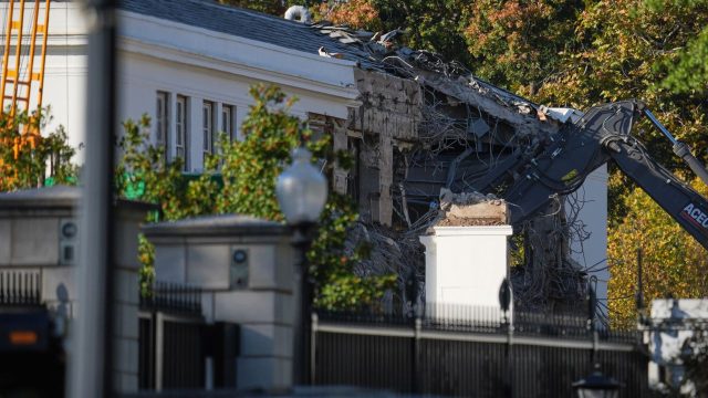 Trump begins East Wing demolition for ballroom