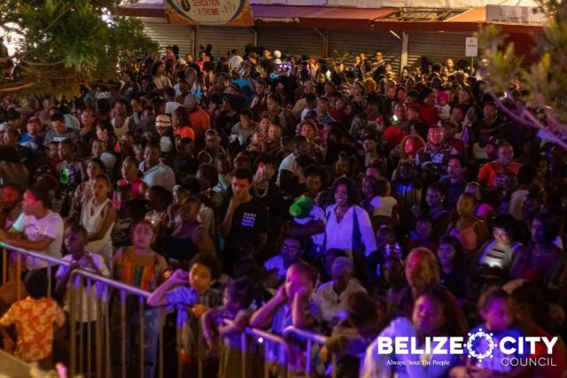 Christmas Season begins Friday night with Tree Lighting Ceremony on Albert Street