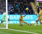 Daniel Muñoz heads Crystal Palace to narrow win at beleaguered Burnley