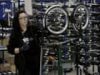 UK manufacturing growth accelerates as export orders rise