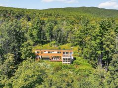 6 exquisite homes with vast acreage