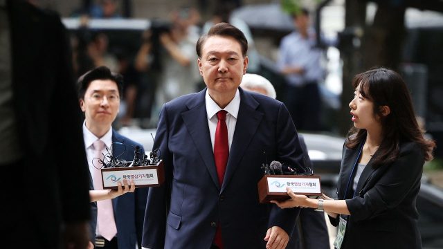 Ex-South Korean leader gets life sentence for insurrection