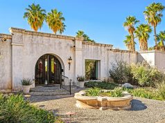6 gorgeous homes in warm climes