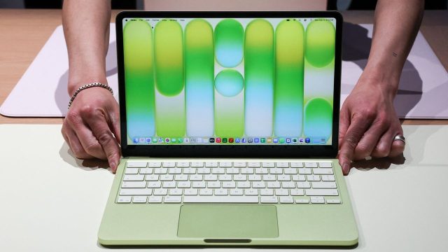 Neo: A cheap MacBook for the masses