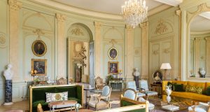 9 dramatic hotels where the interiors wield a stun gun