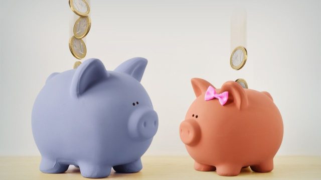 The pros and cons of keeping separate bank accounts as a married couple