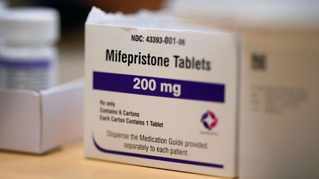 SCOTUS temporarily keeps abortion pill access